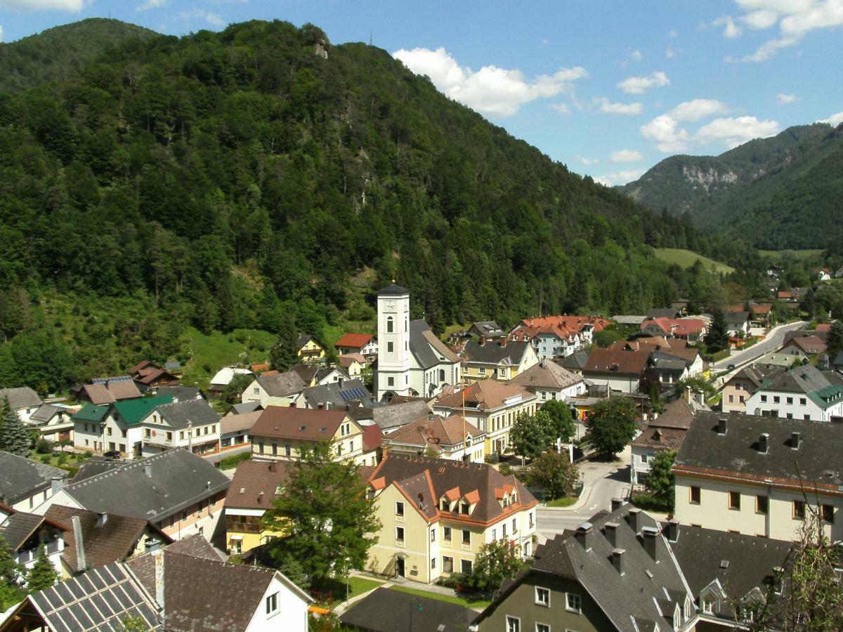 Berghof Hotel Gaming Luaran gambar